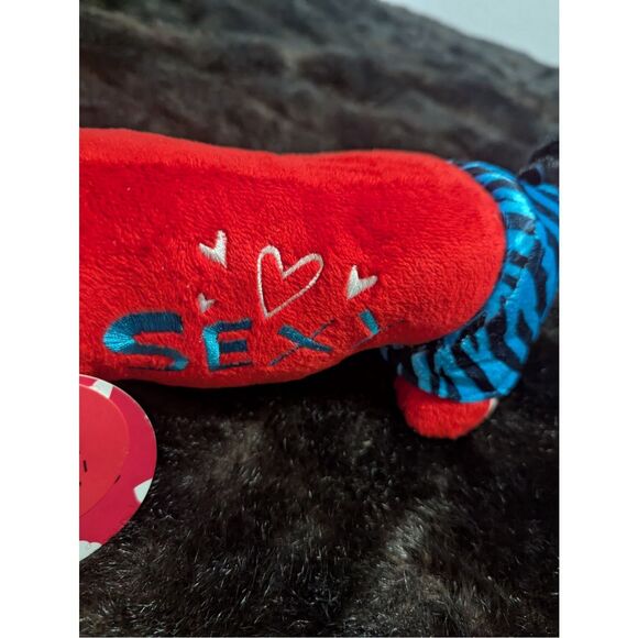 NWT Singing "Sexy and I Know It" Red Black Puppy Dog Flapping Ears Wiggley Tail - Picture 4 of 5